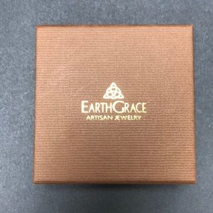 Earth Grace box for bracelet
